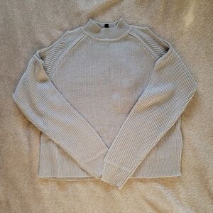 H&M || light grey shoulder cut-out sweater